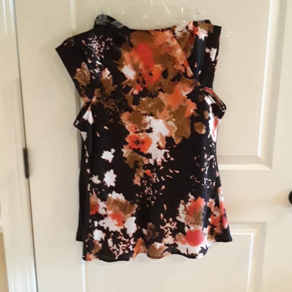 Top - Picture 4 of 4